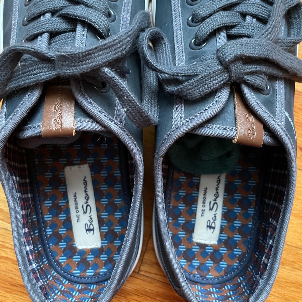 Ben Sherman Suede Navy Sneakers size 10